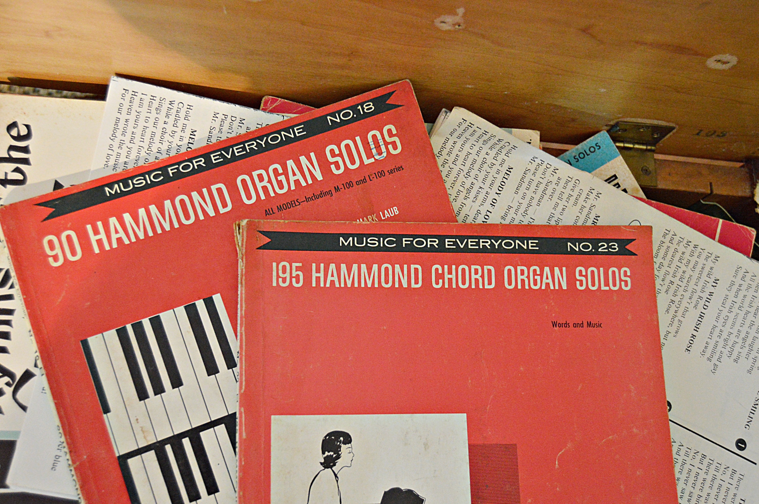 Hammond Console Organ and Bench