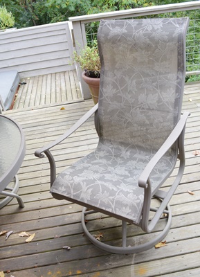 Carter Grandle "Avalon" Patio Dining Set With Umbrella