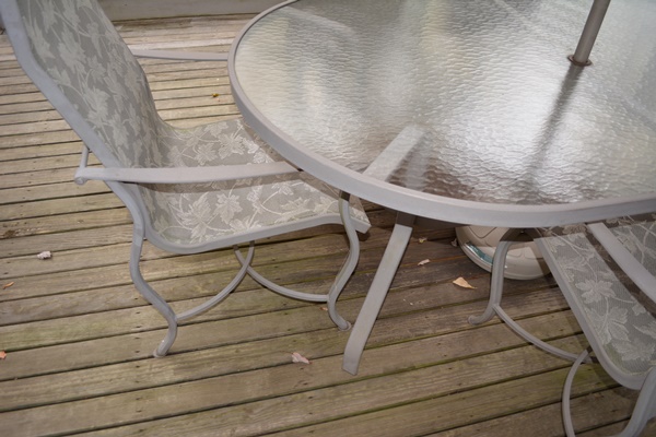 Carter Grandle "Avalon" Patio Dining Set With Umbrella