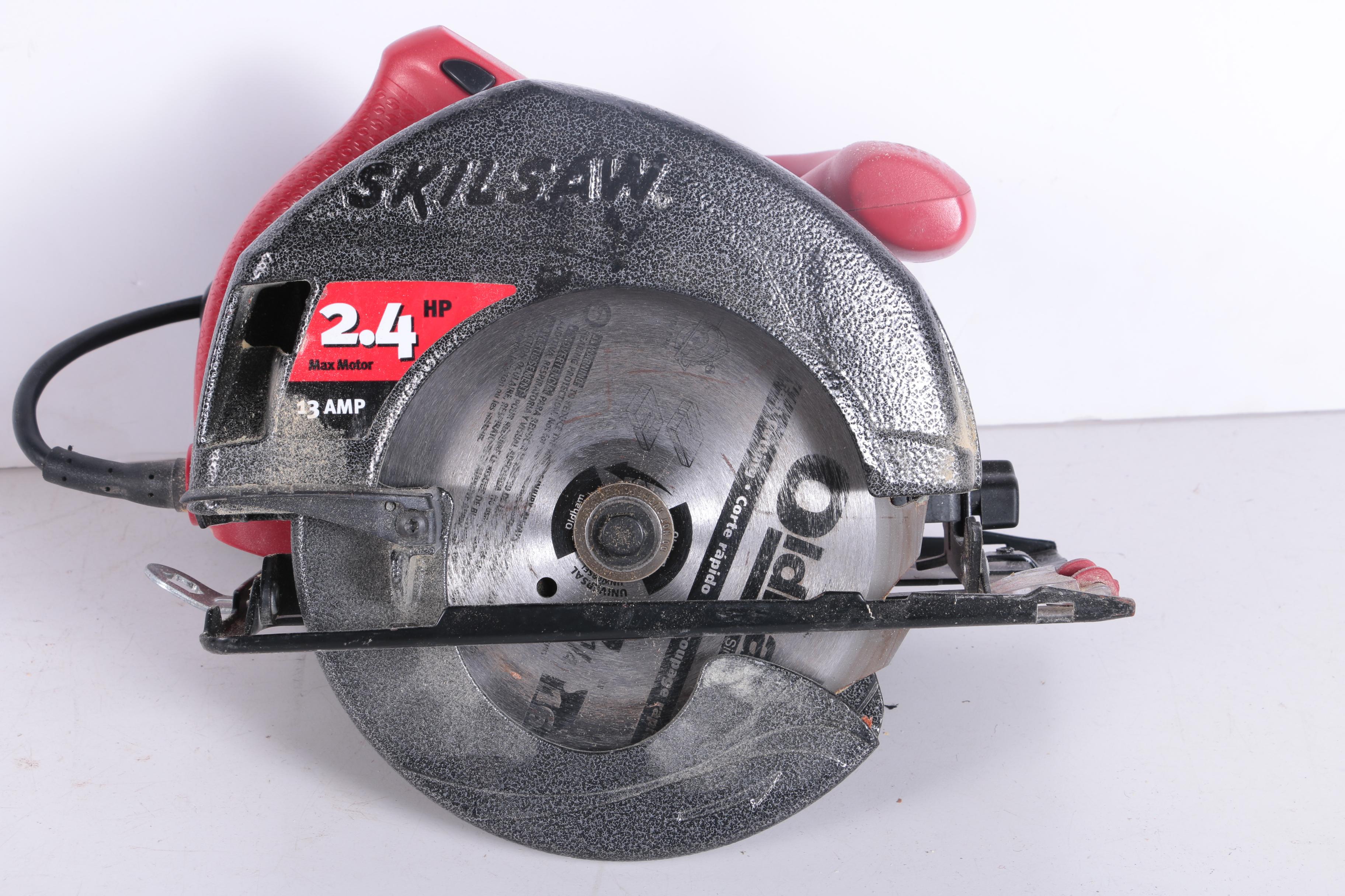 SkilSaw Circular Saw with Accessories