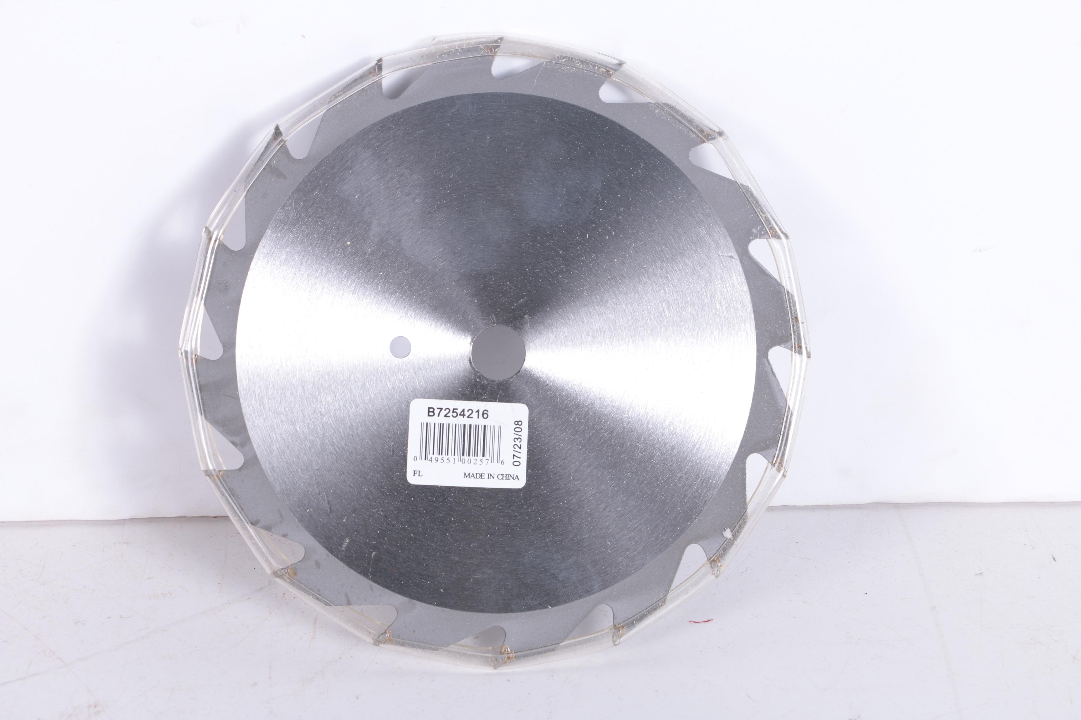 SkilSaw Circular Saw with Accessories