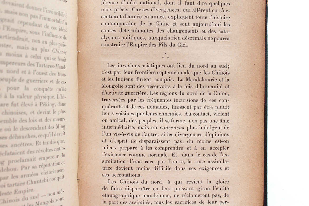 Two Volumes From "Bibliothèque D'histoire Et De Géographie Universell"