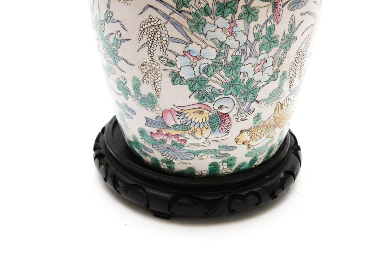 Large Lidded Chinese Urn