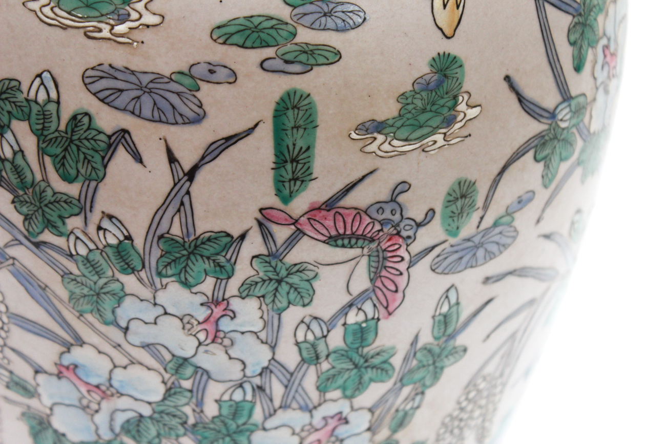 Large Lidded Chinese Urn