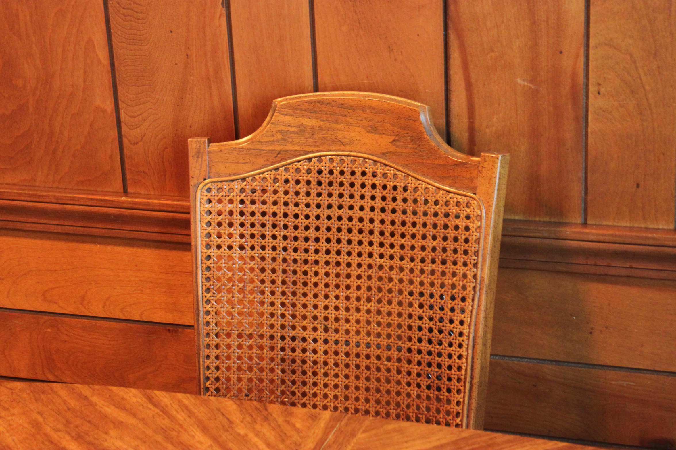 Vintage Broyhill Federal Style Dining Table and Chairs