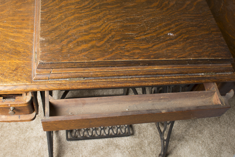 Semi-Antique Singer Sewing Machine and Treadle Table