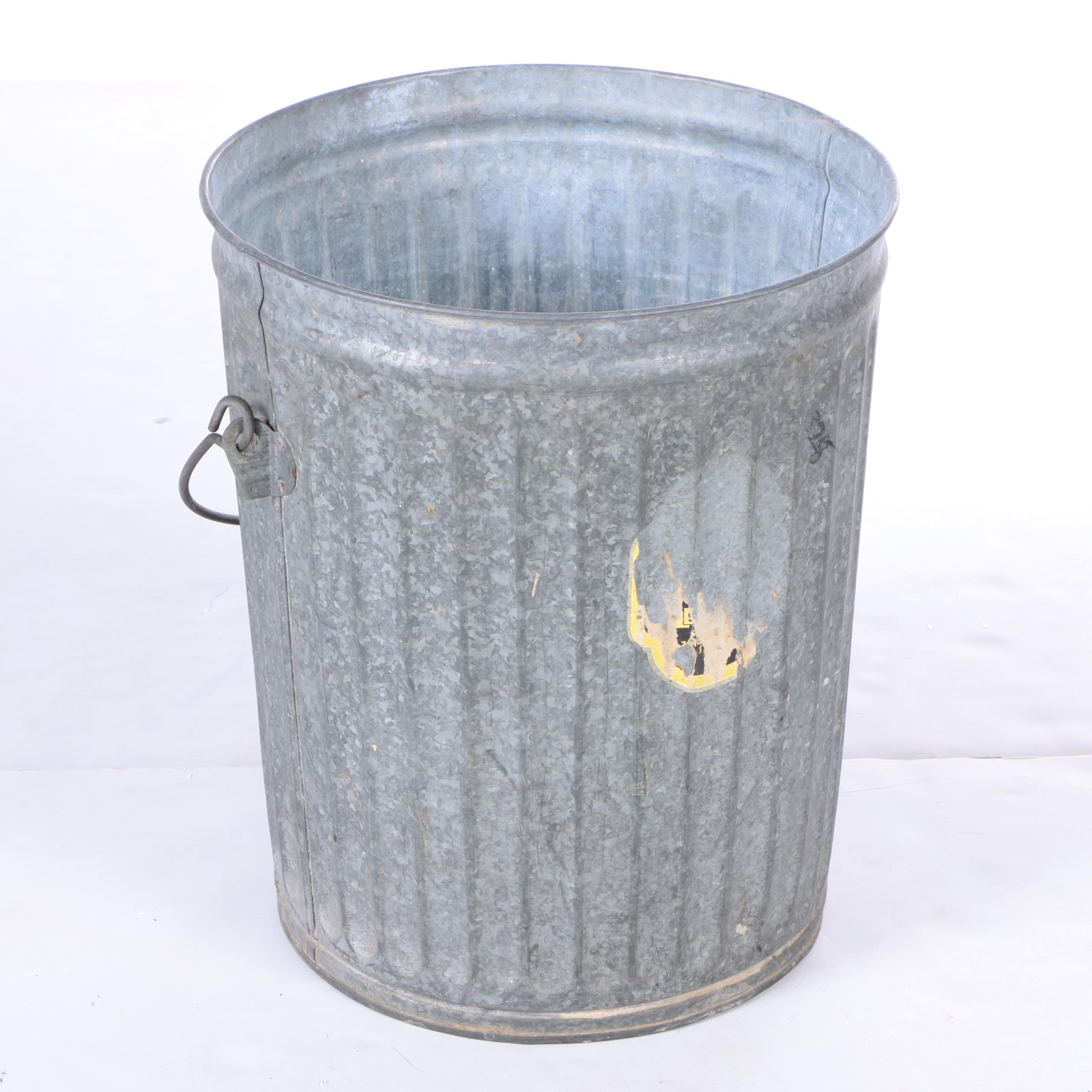 Galvanized Metal Bucket with Spigot