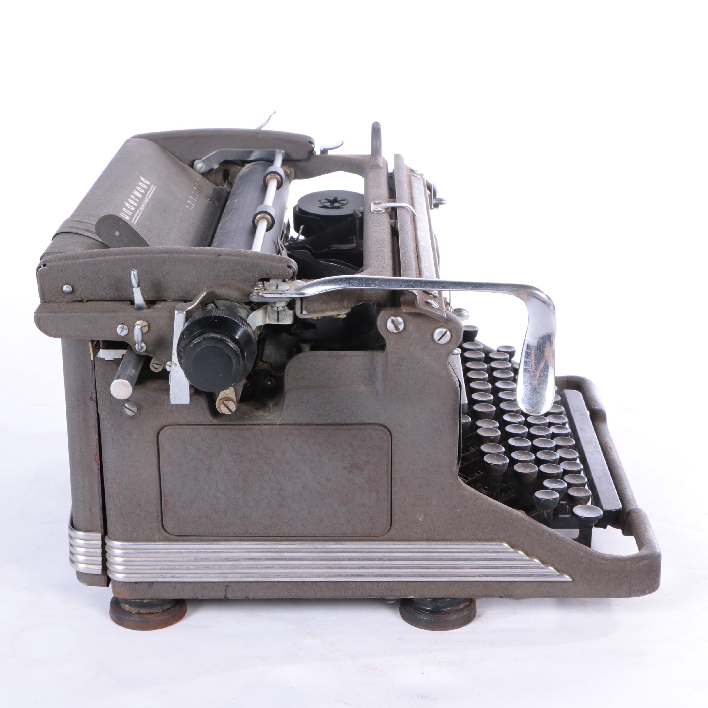 Vintage Underwood Typewriter