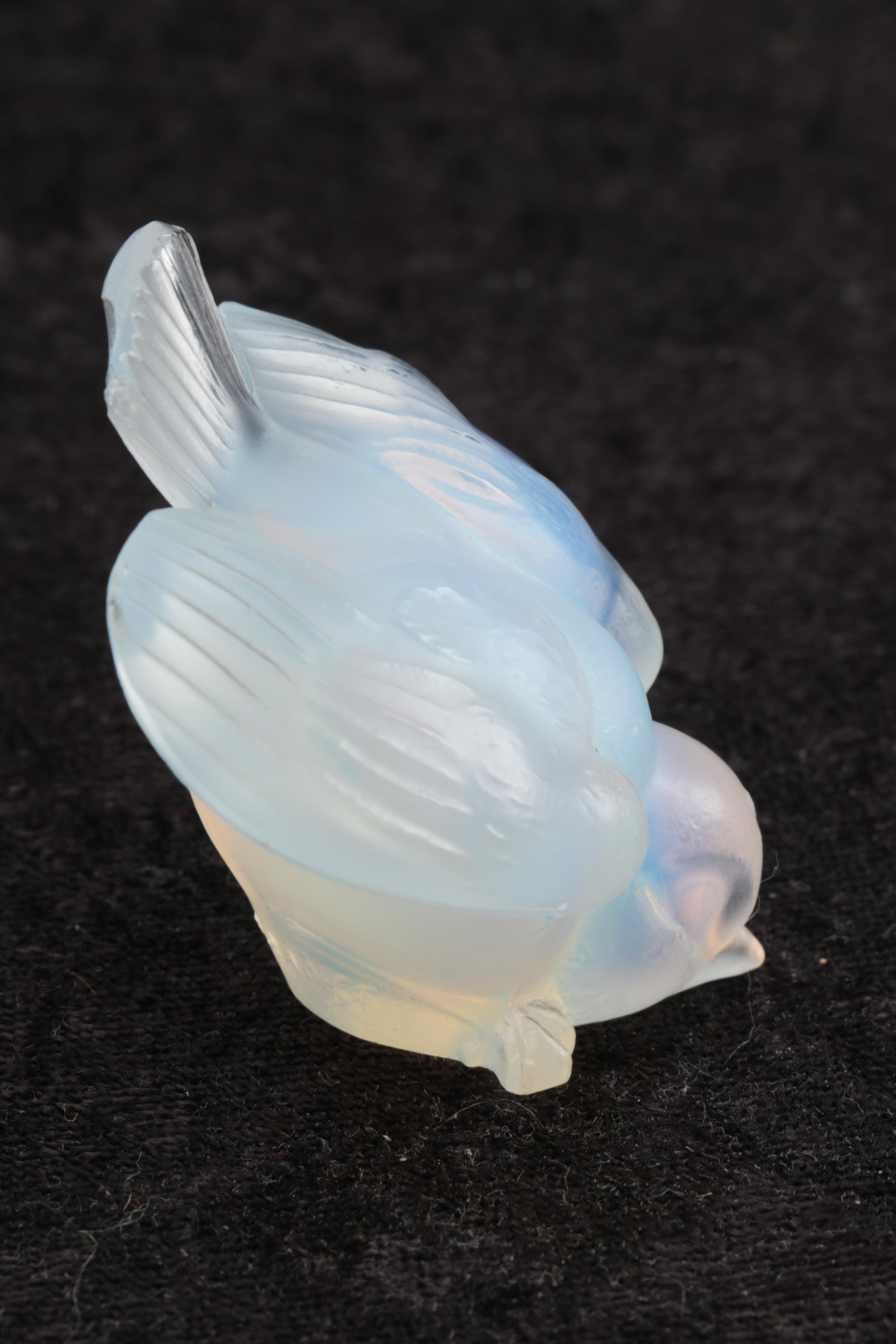 French Sabino Opalescent Glass Bird Figurine