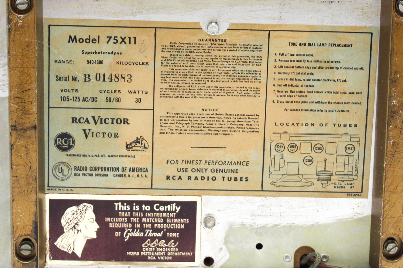 Vintage RCA Victor Radio