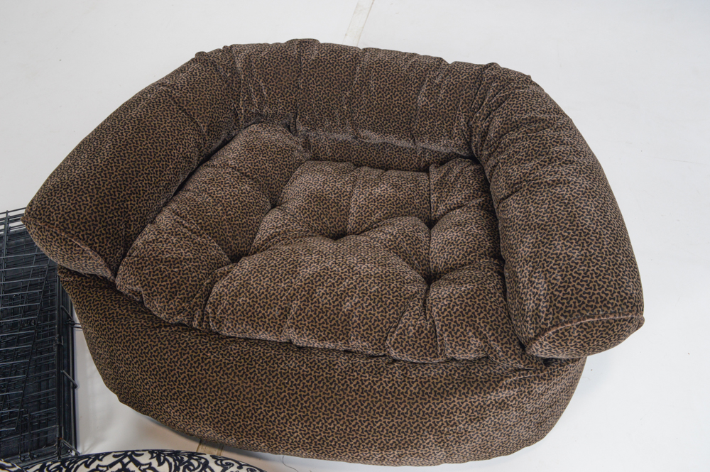 Dog Beds, Carrier and Cage