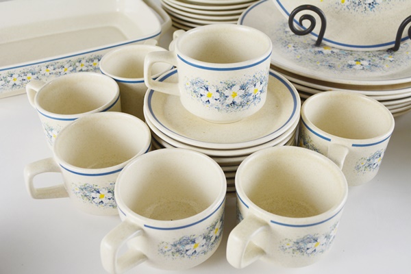 Lenox Temper-ware "Dew Drops" Dinnerware, Set of Eight and Serveware
