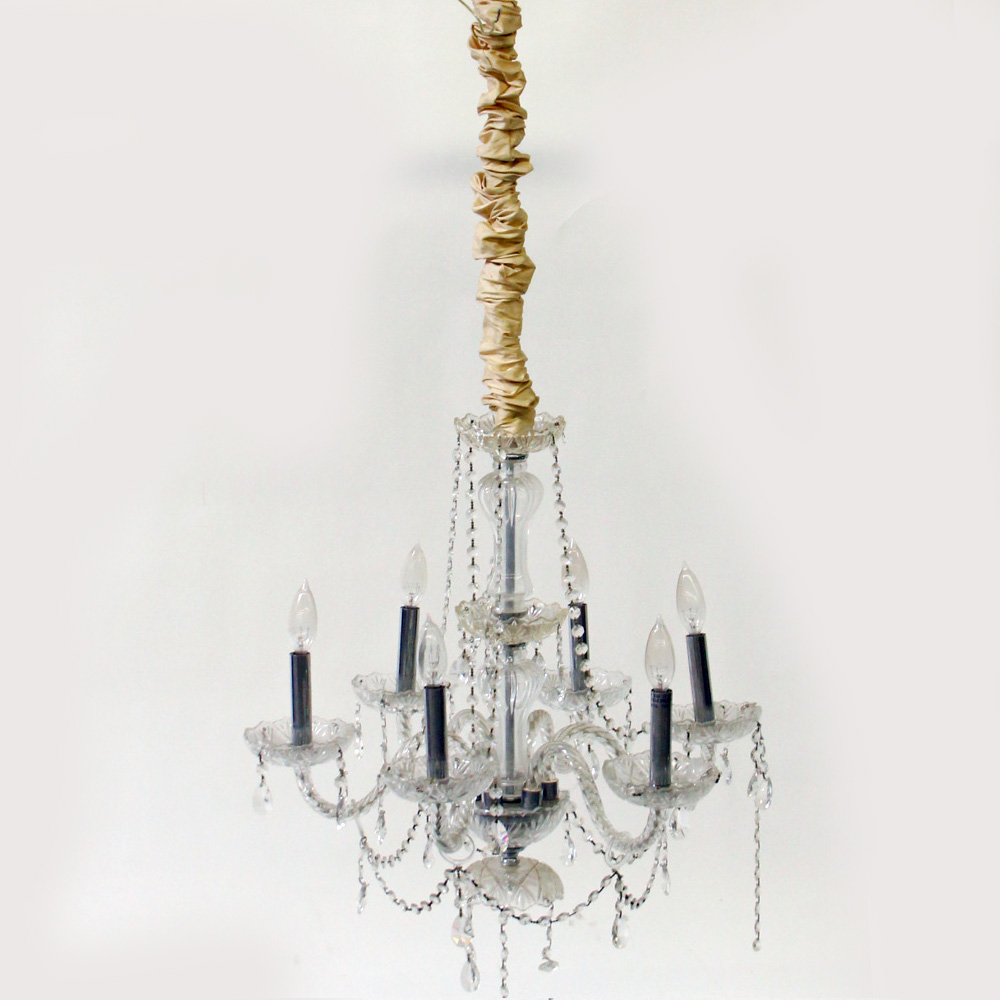 Traditional Style Glass Chandelier