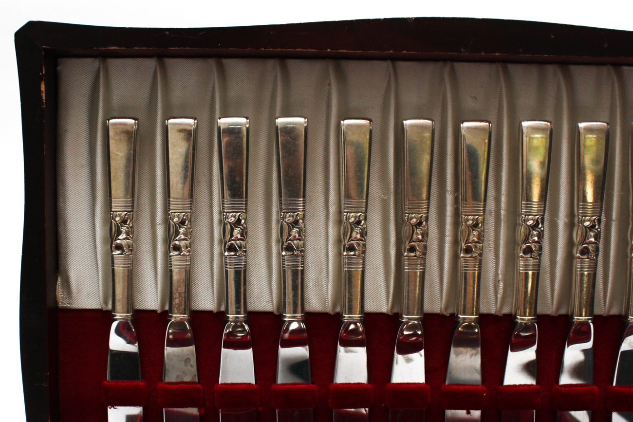 Vintage Oneida Community "Morning Star" Silver Plate Flatware