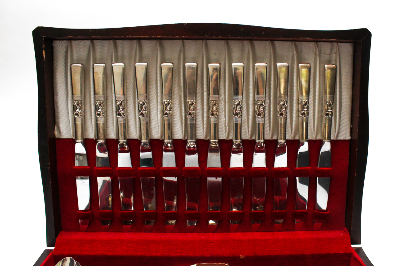 Vintage Oneida Community "Morning Star" Silver Plate Flatware