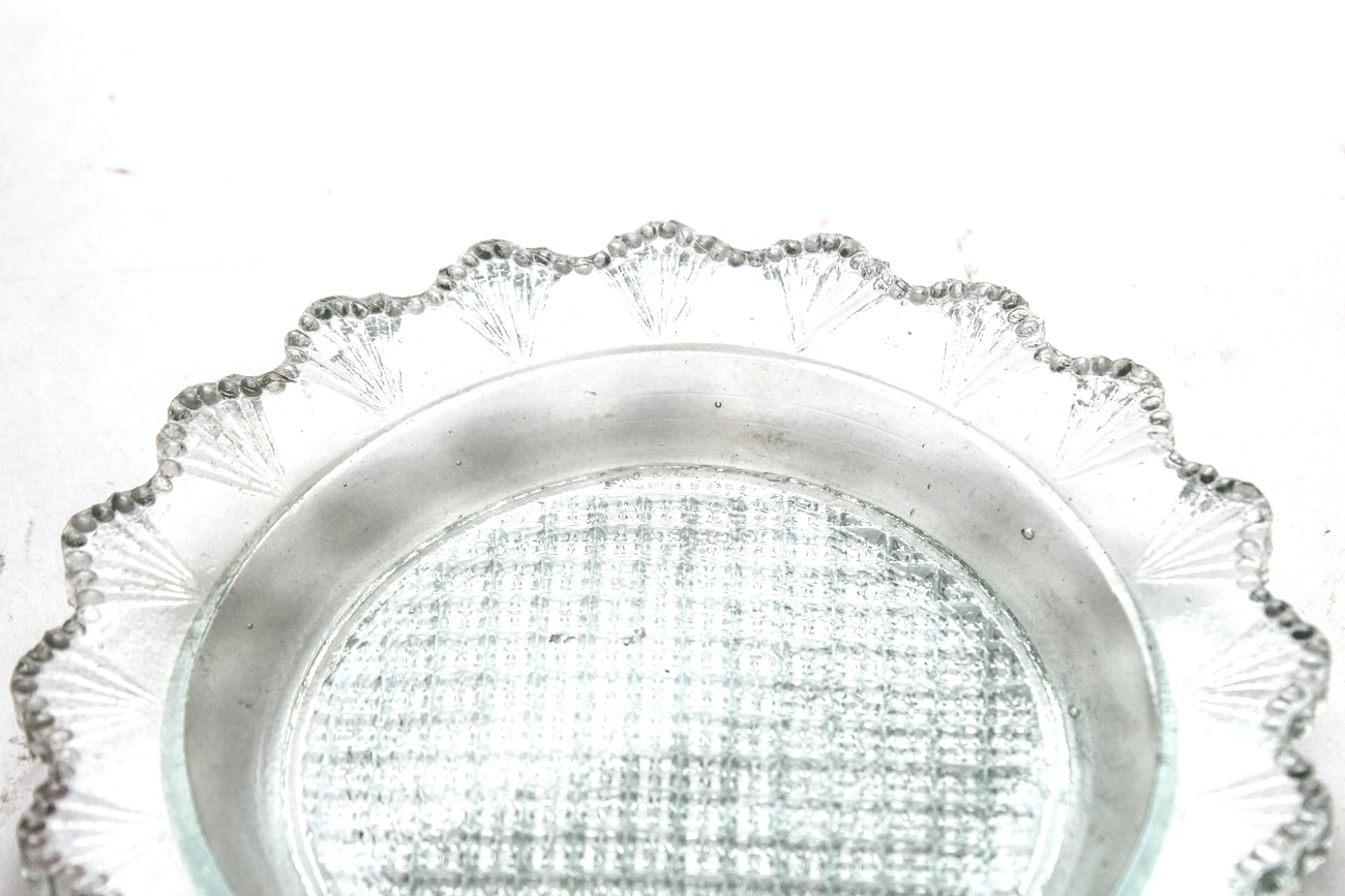 Antique Early Pressed Glass Plate In Light Green By Boston and Sandwich Company