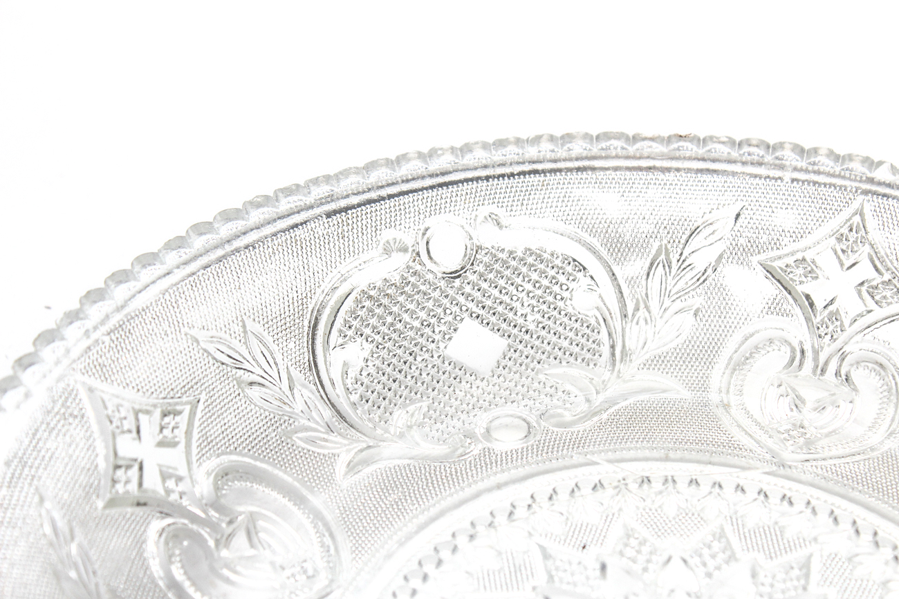 Antique 10" Lacy Bowl With a "Princess Feather" Pattern By Sandwich Glass