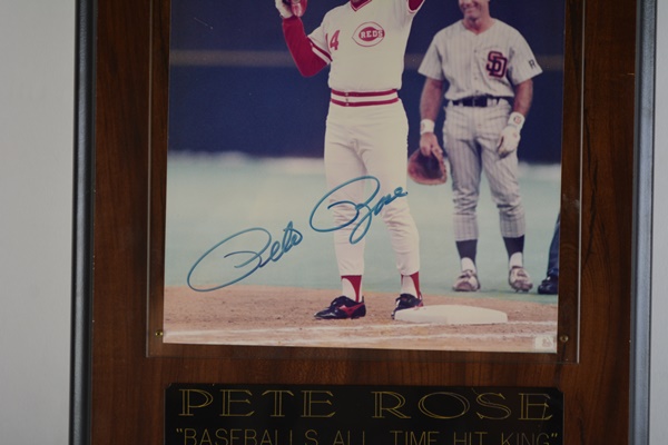 Pete Rose Signed "Baseballs All Time Hit King" Framed Photograph