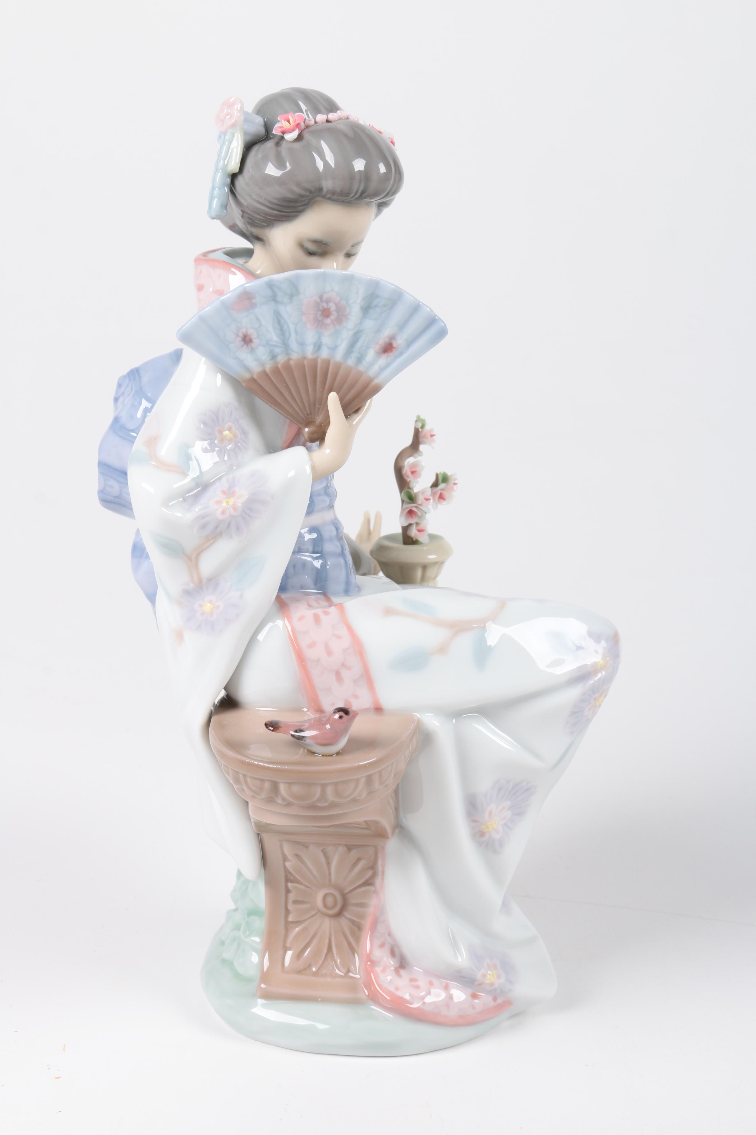 Lladro "Nippon Lady" Porcelain Figurine