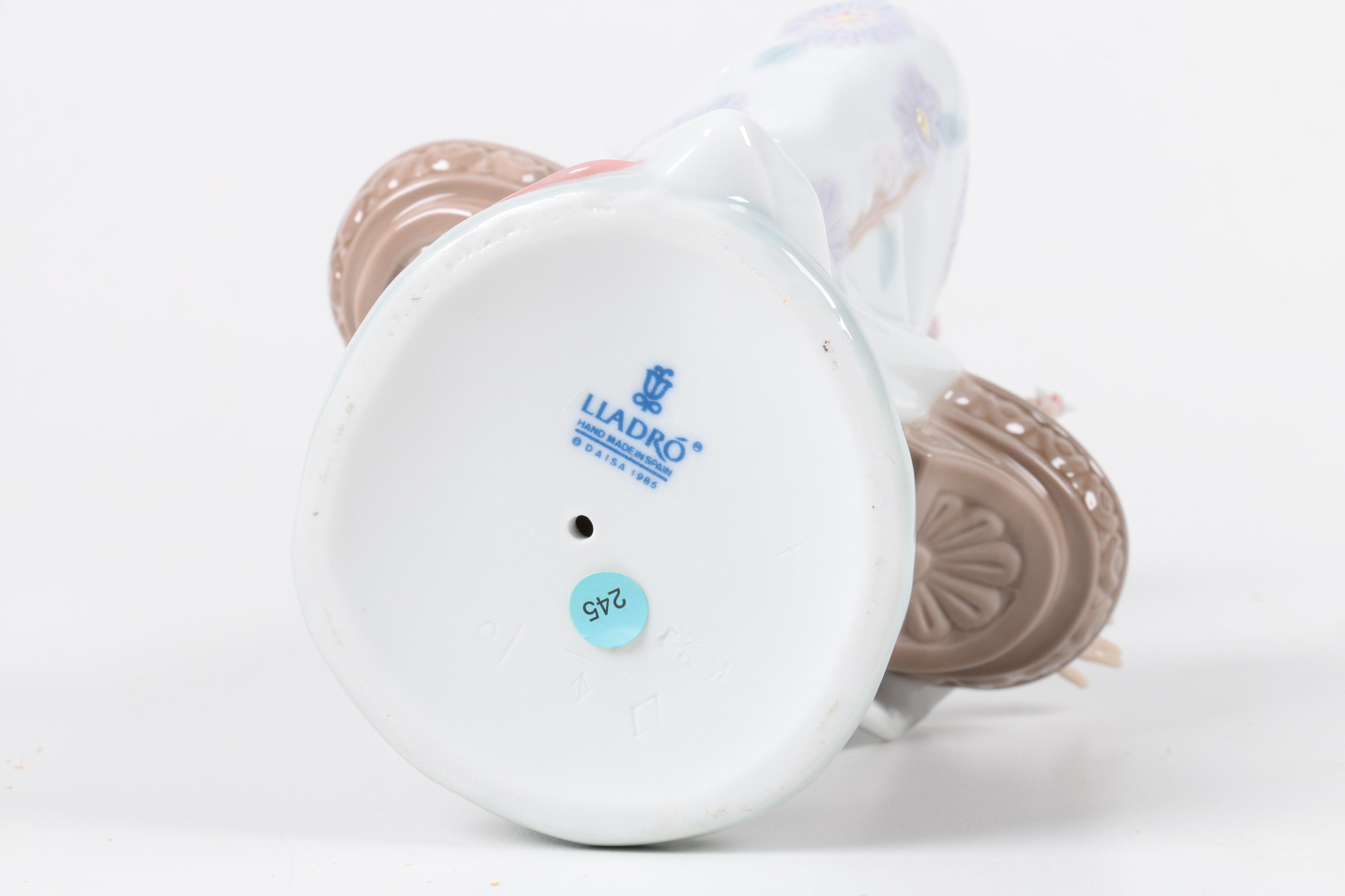 Lladro "Nippon Lady" Porcelain Figurine