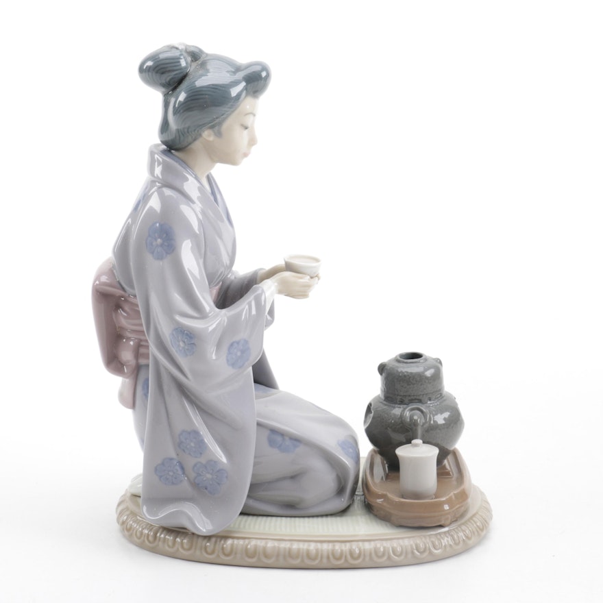 Lladró "Japanese Girl Serving Tea" Porcelain Figurine
