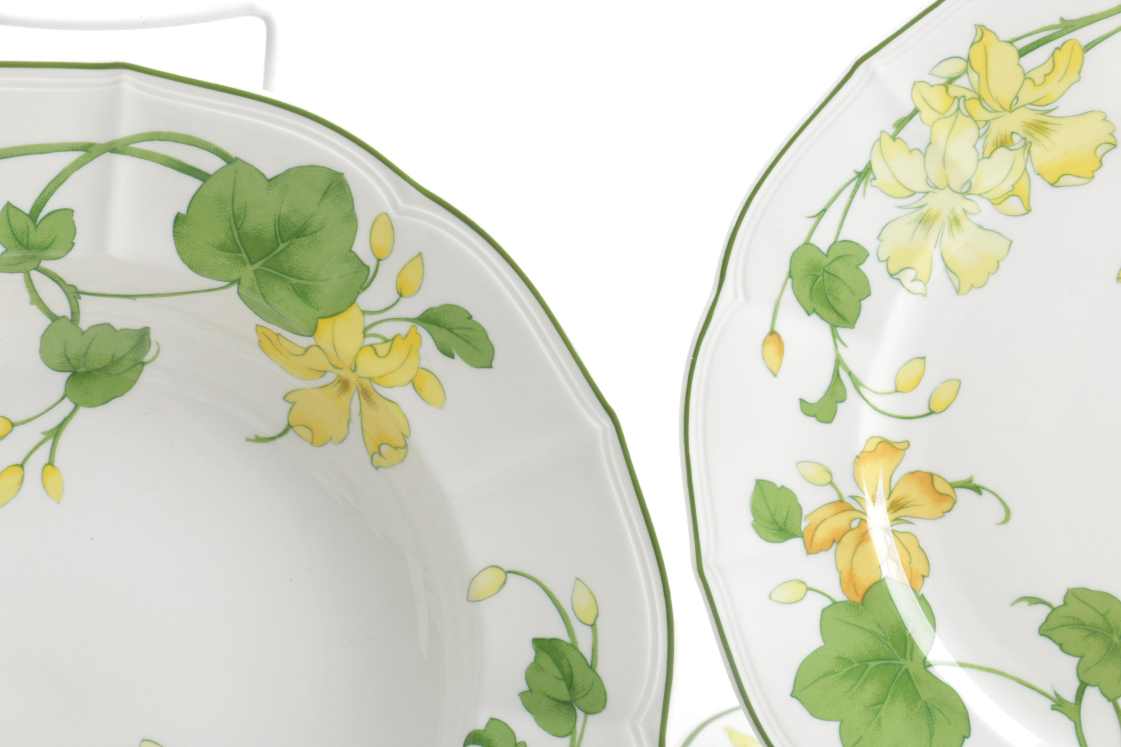 Villeroy & Boch "Geranium" Porcelain Dinner Service