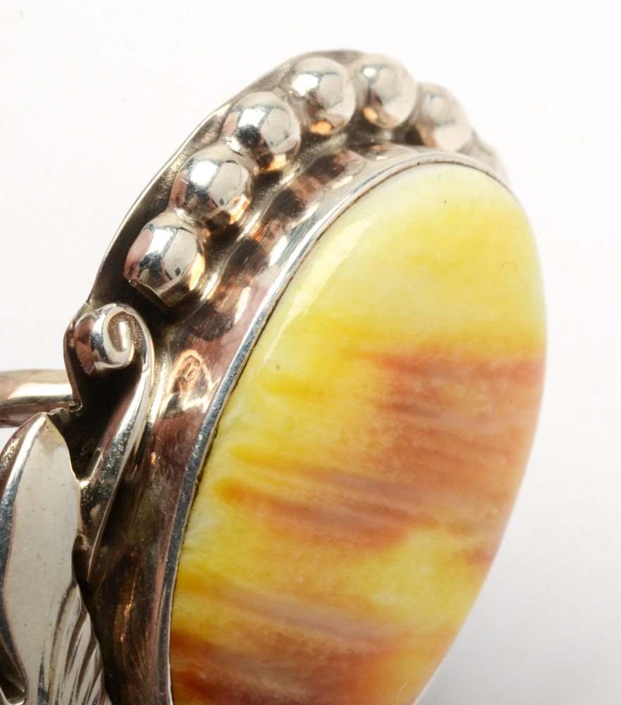 Silver Ray Navajo Native American Sterling Silver Yellow Spiny Oyster Ring