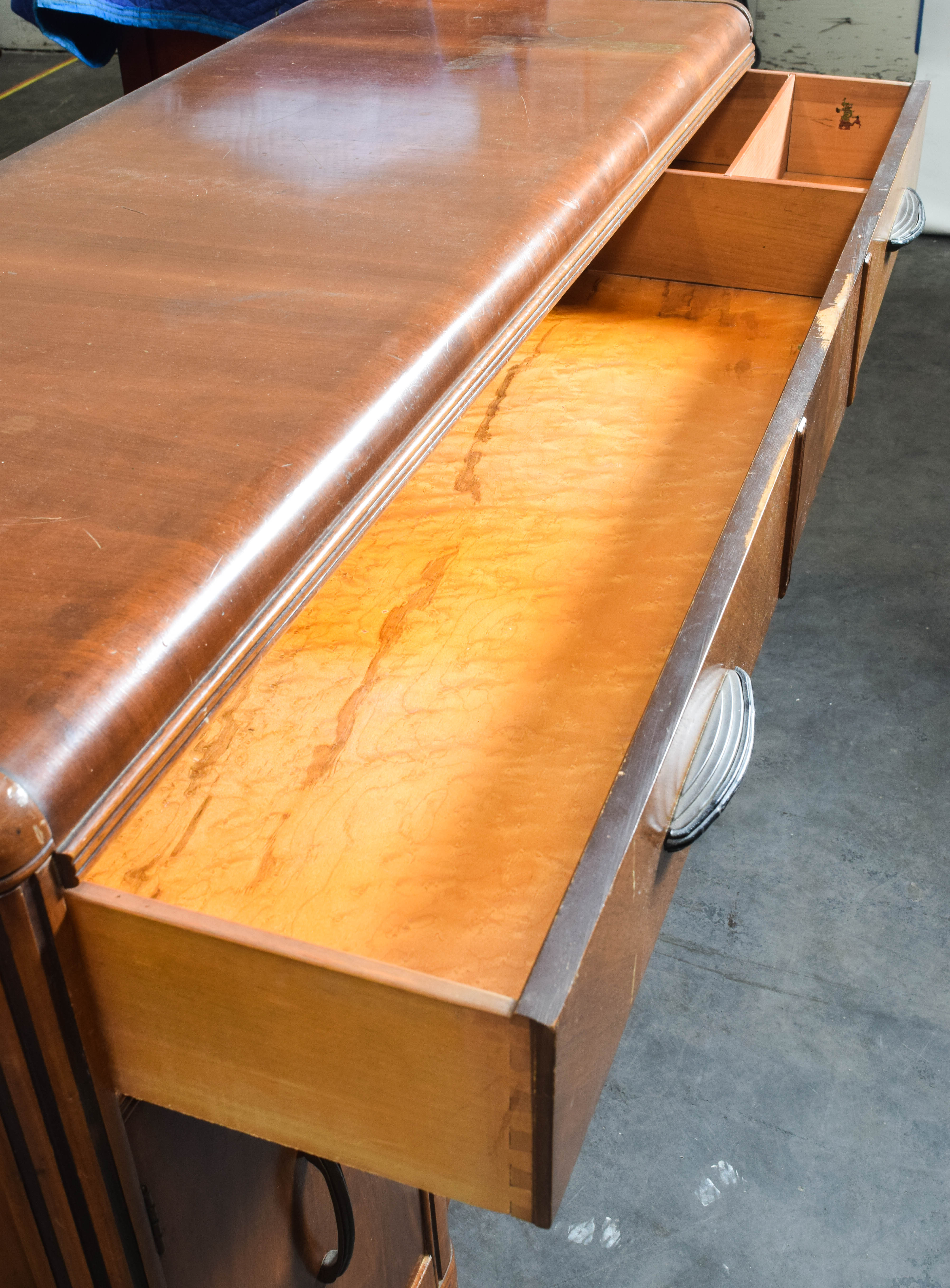 Vintage Art Deco Waterfall Buffet