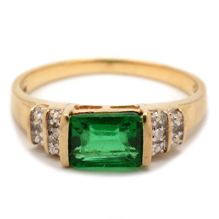 10K Yellow Gold Green Glass Diamond Fashion Ring