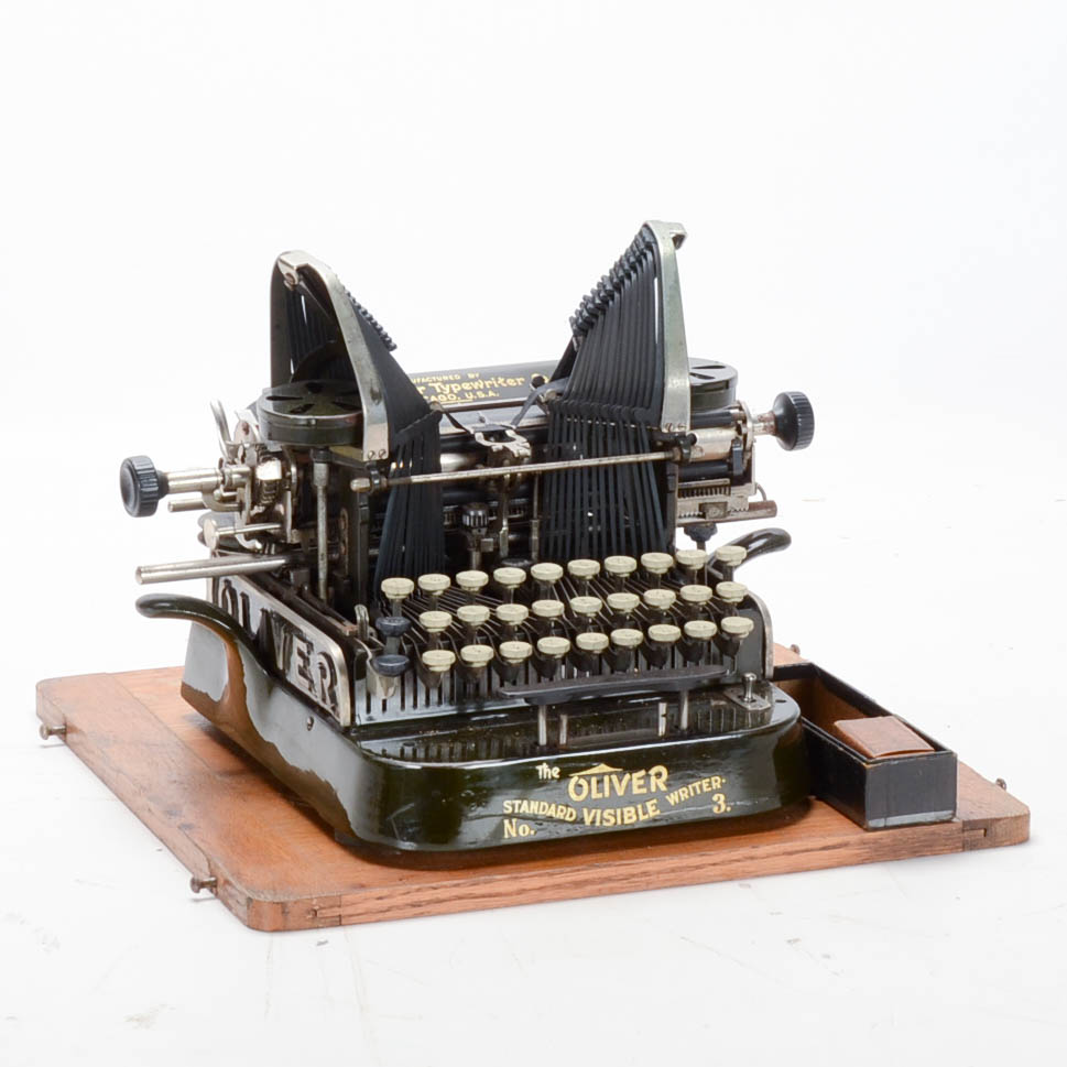 Antique "The Oliver" Typerwriter with Cover