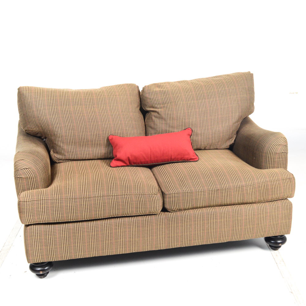 Henredon Ultra-Soft Houndstooth Loveseat