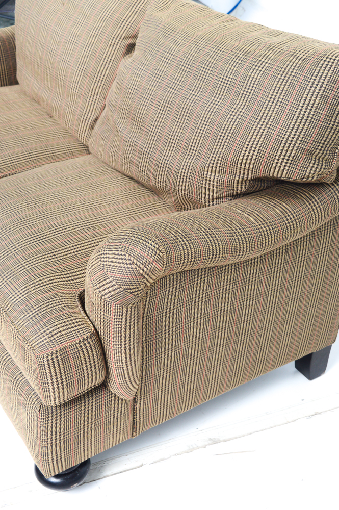 Henredon Ultra-Soft Houndstooth Loveseat