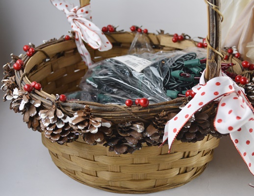 Christmas and Seasonal Decor