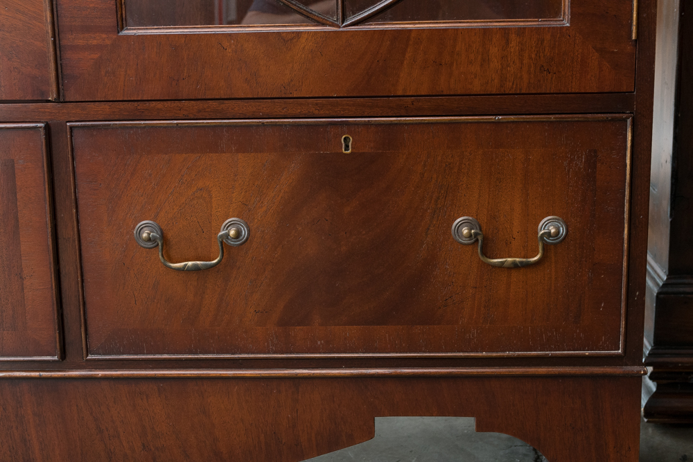 Vintage Hepplewhite Style Mahogany Display Cabinet