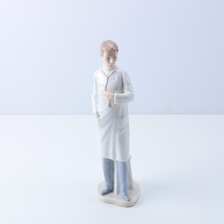 NAO "Doctor" Figurine