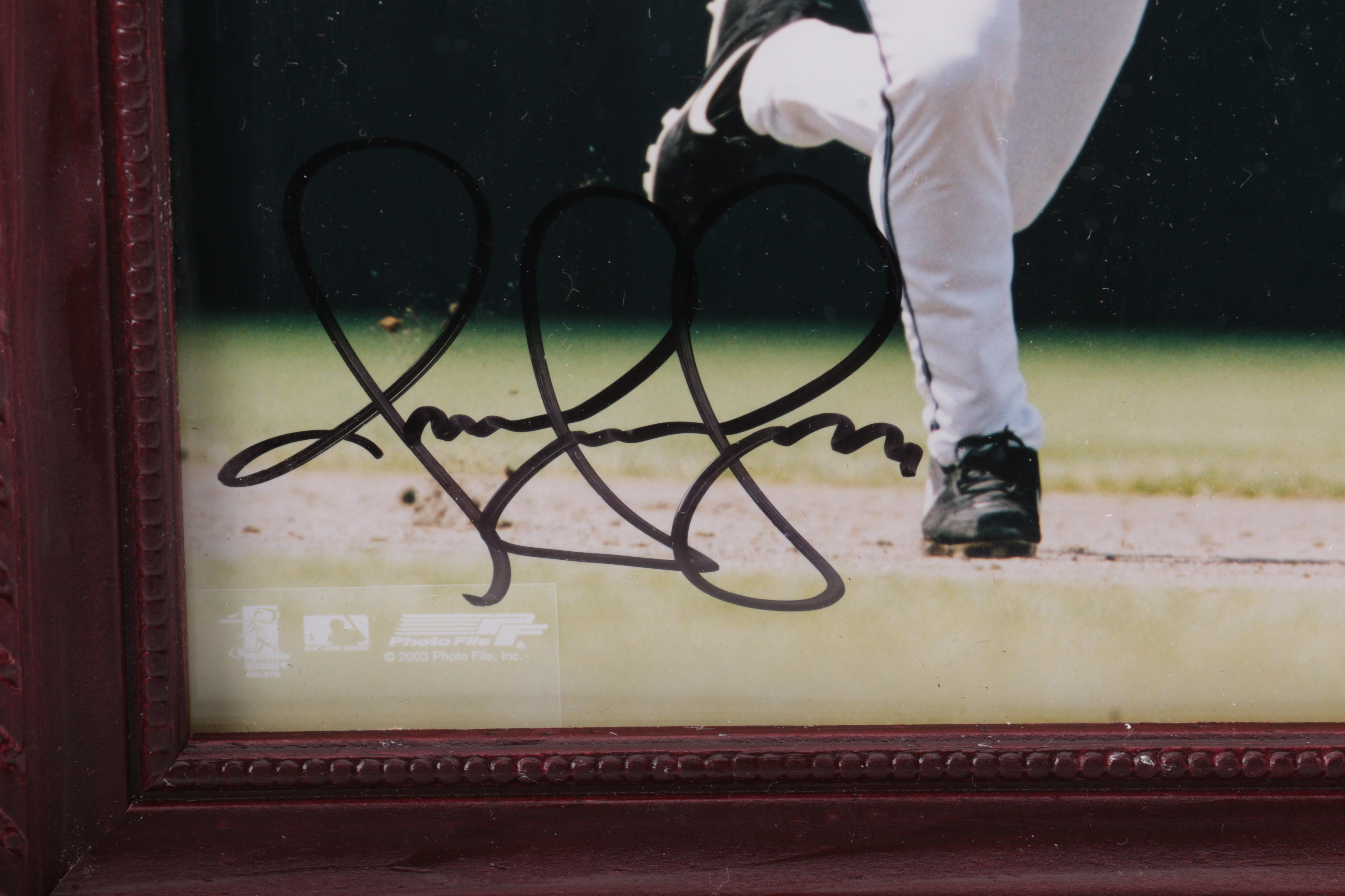 Omar Vizquel Signed Photograph