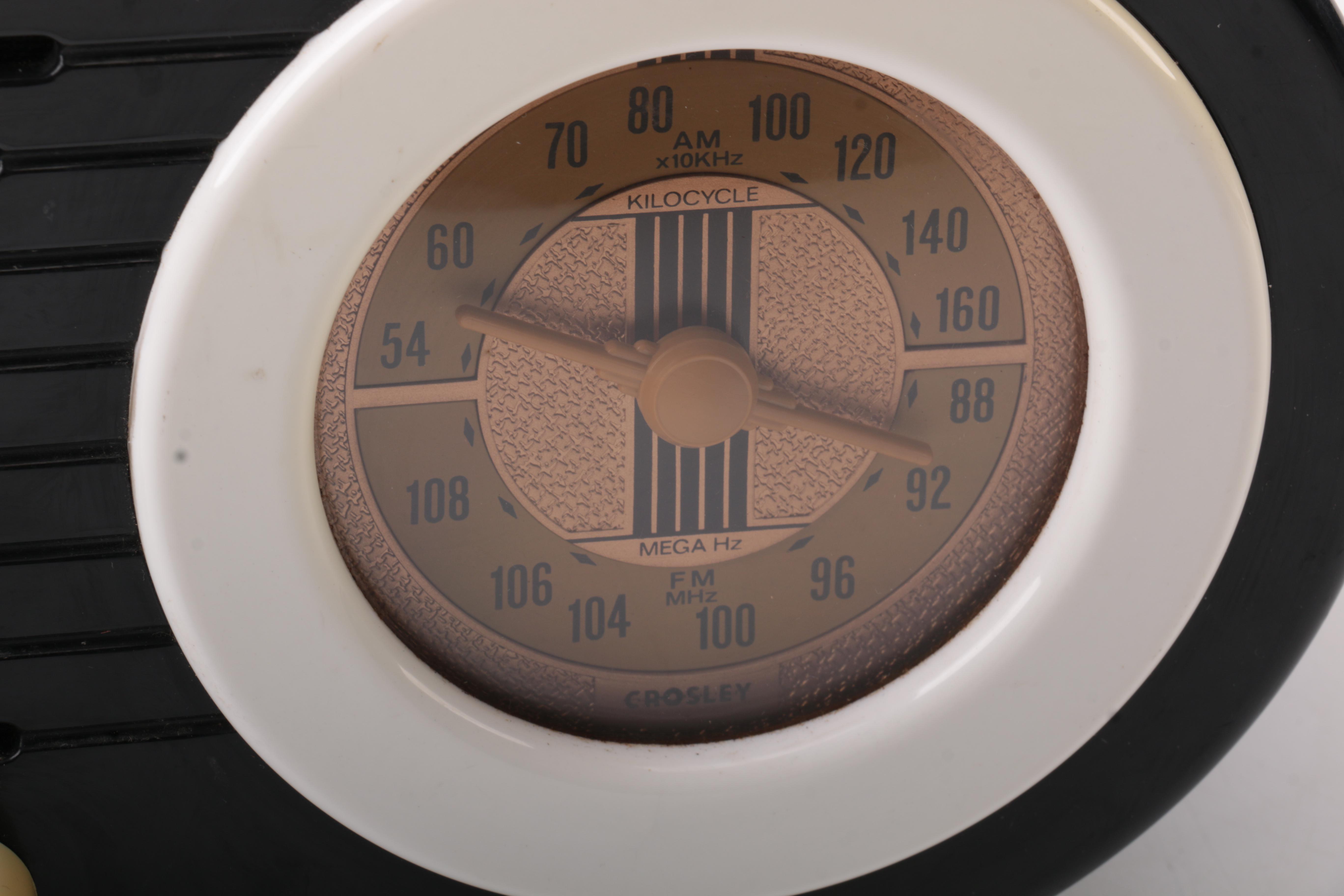 Crosley "Collector's Edition" AM/FM Radio