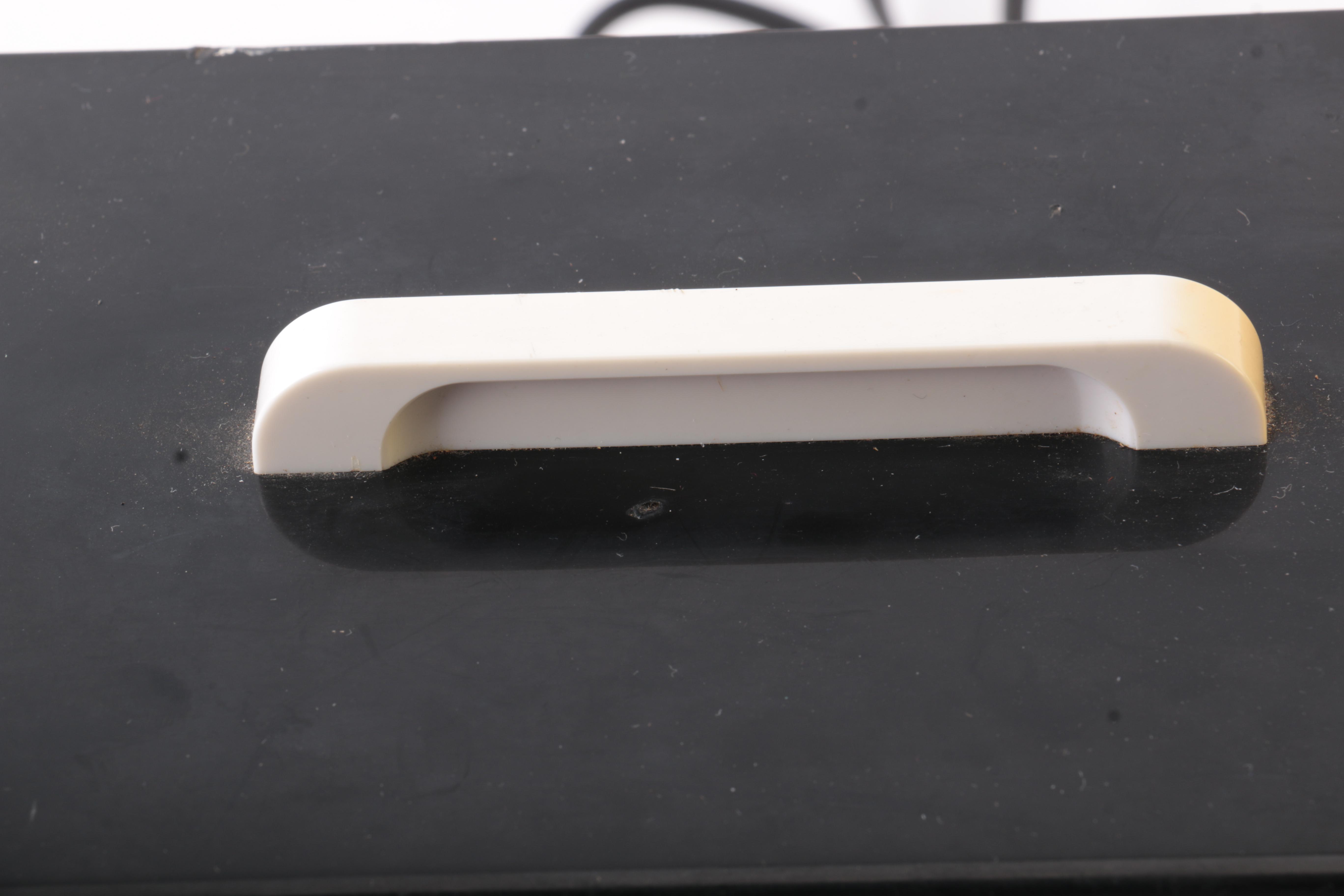 Crosley "Collector's Edition" AM/FM Radio