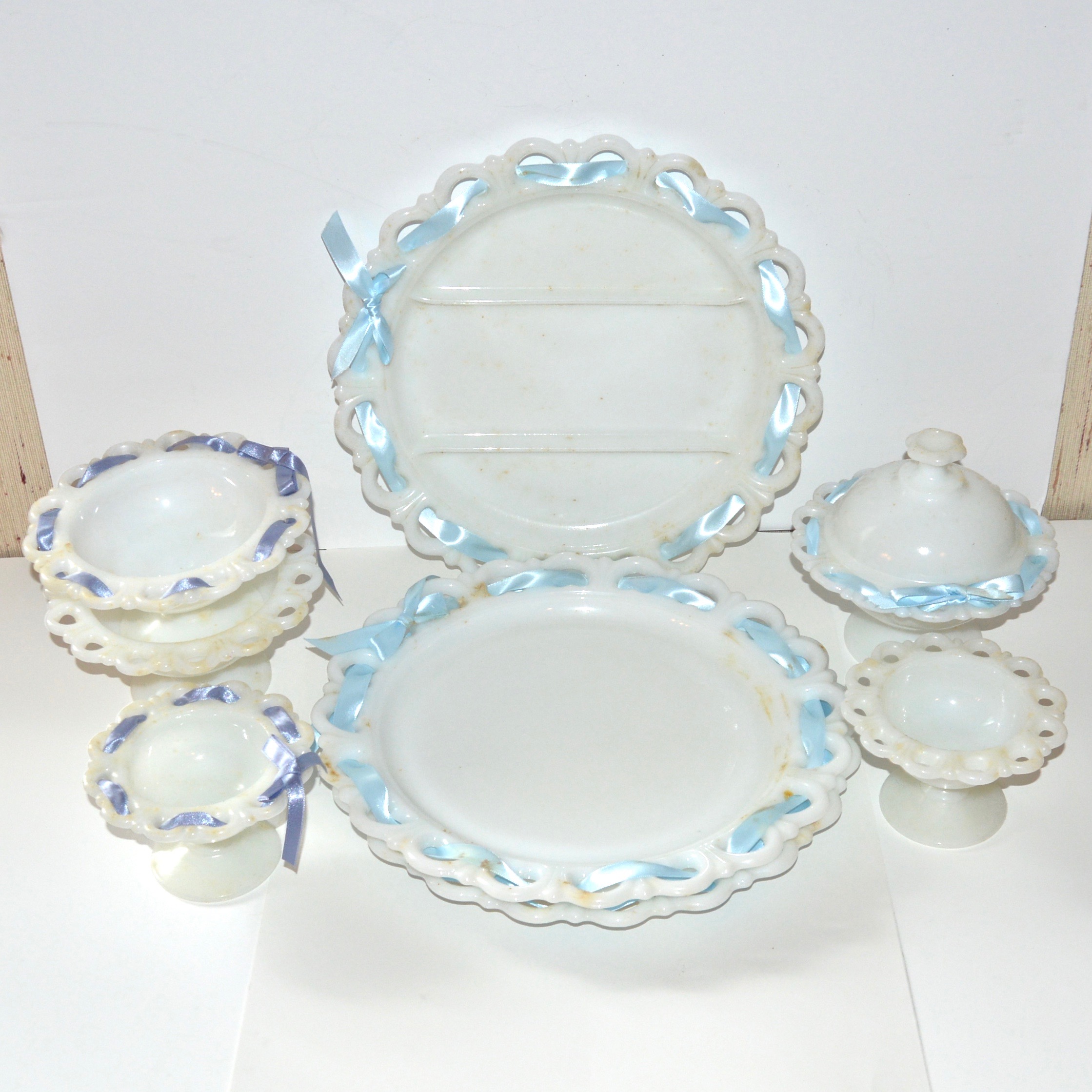 Anchor Hocking "Old Colony" Lace Edge Milk Glass Collection