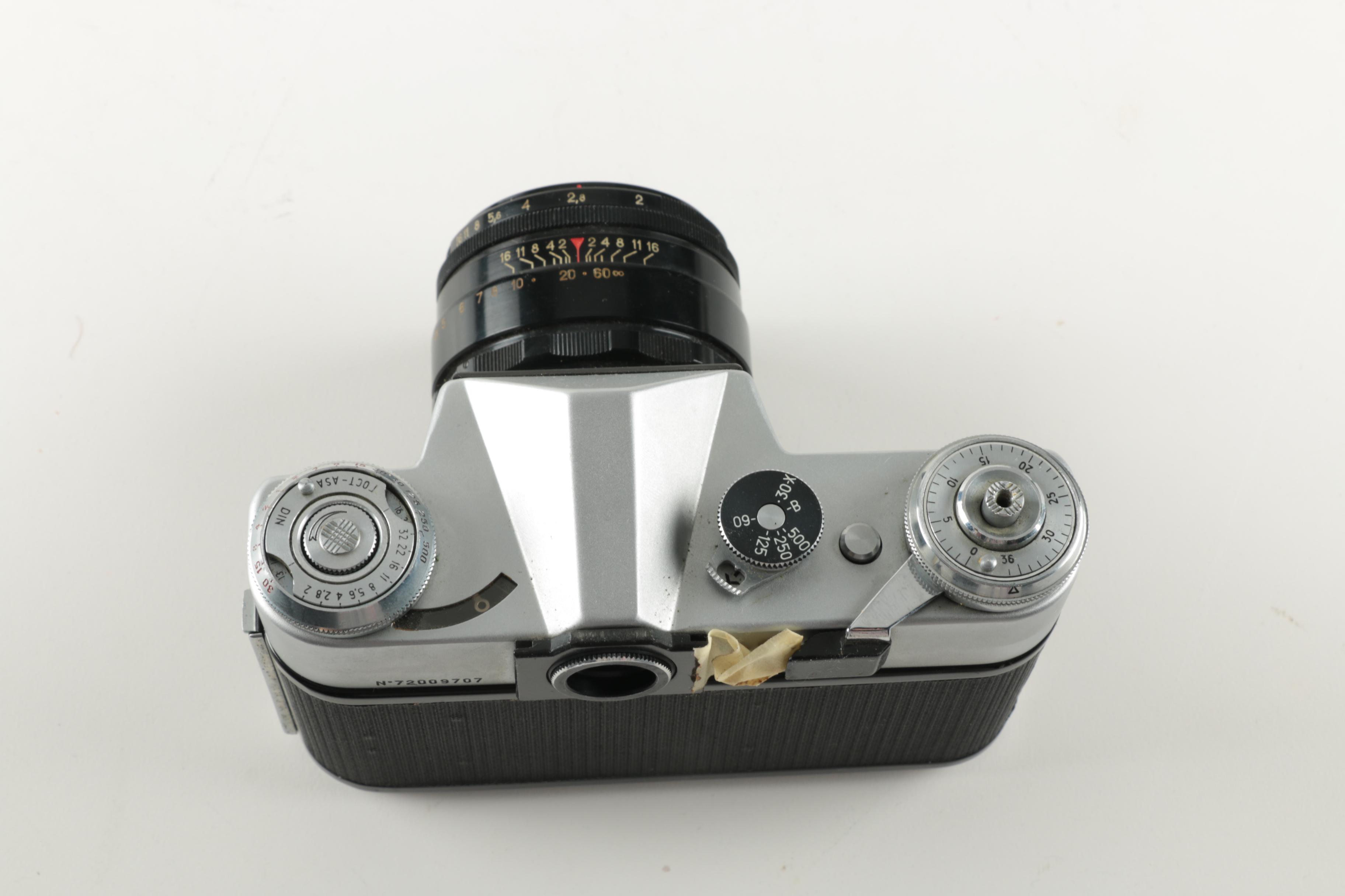 Vintage Zenit-E Camera