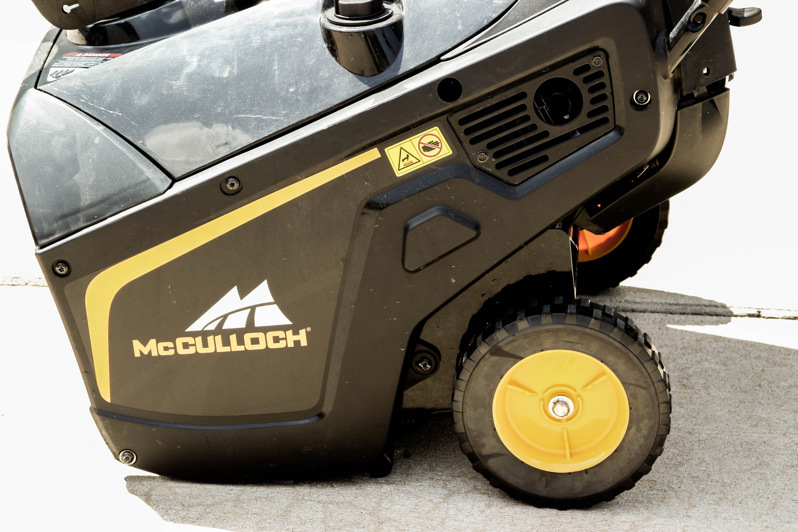 McCulloch MC621ES Snowblower