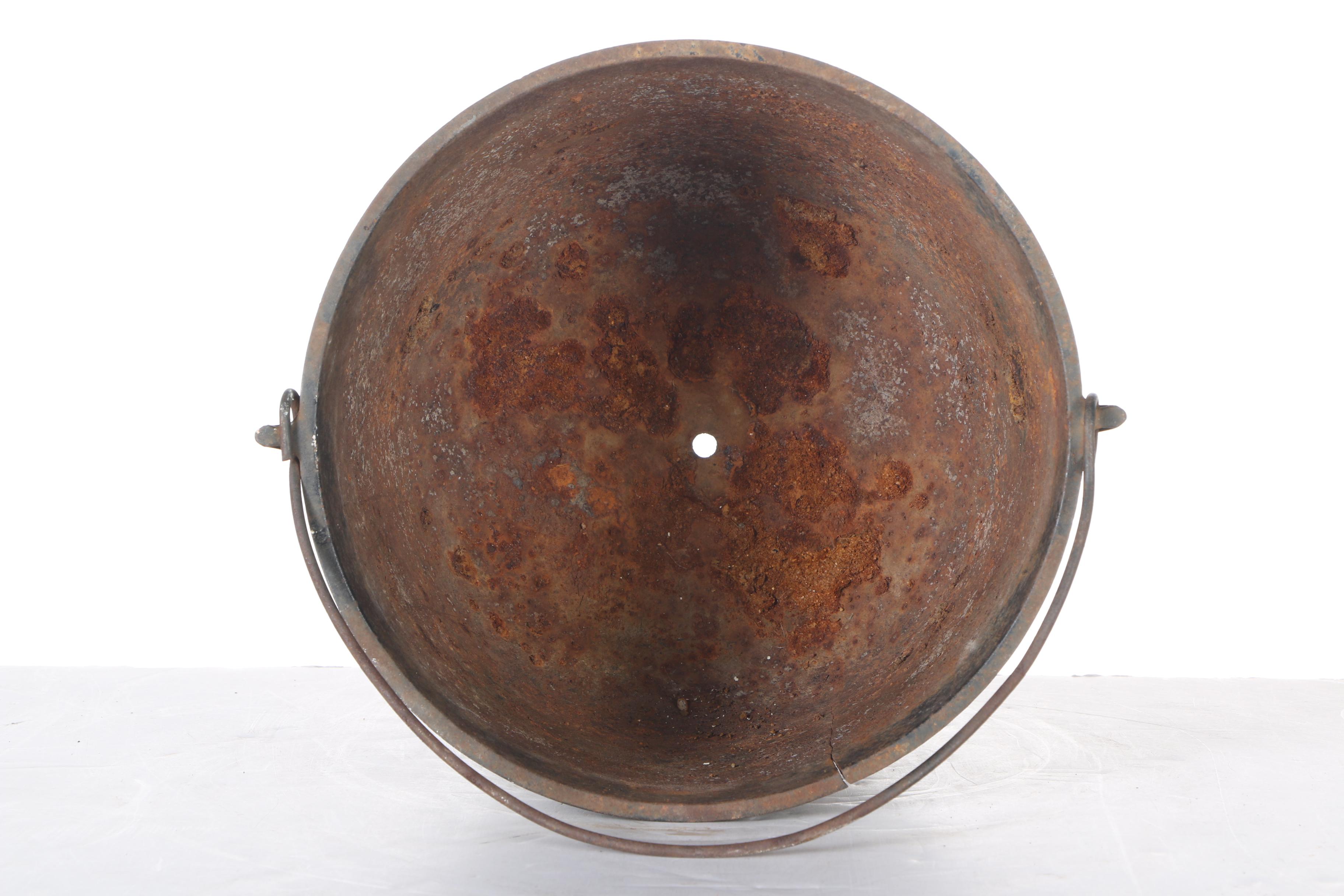 Vintage Cast Iron Cooking Pots