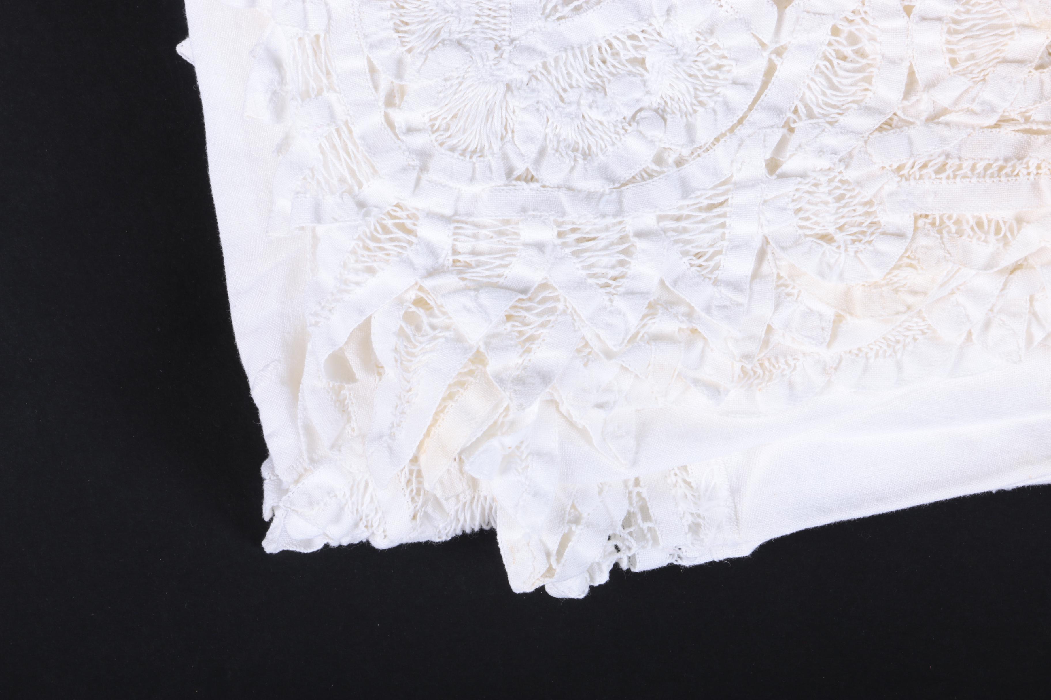 Assortment of Vintage Linens