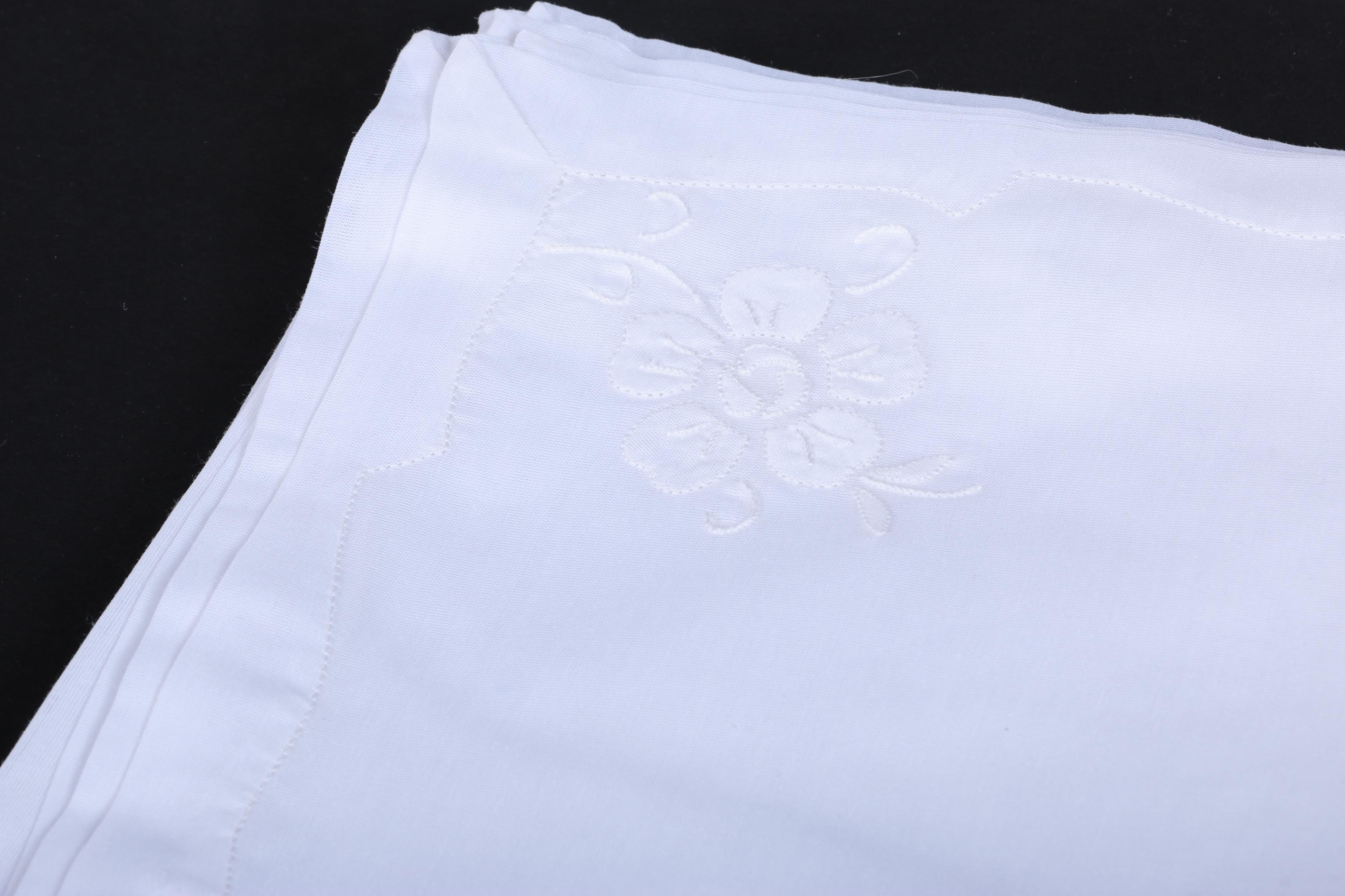 Assortment of Vintage Linens