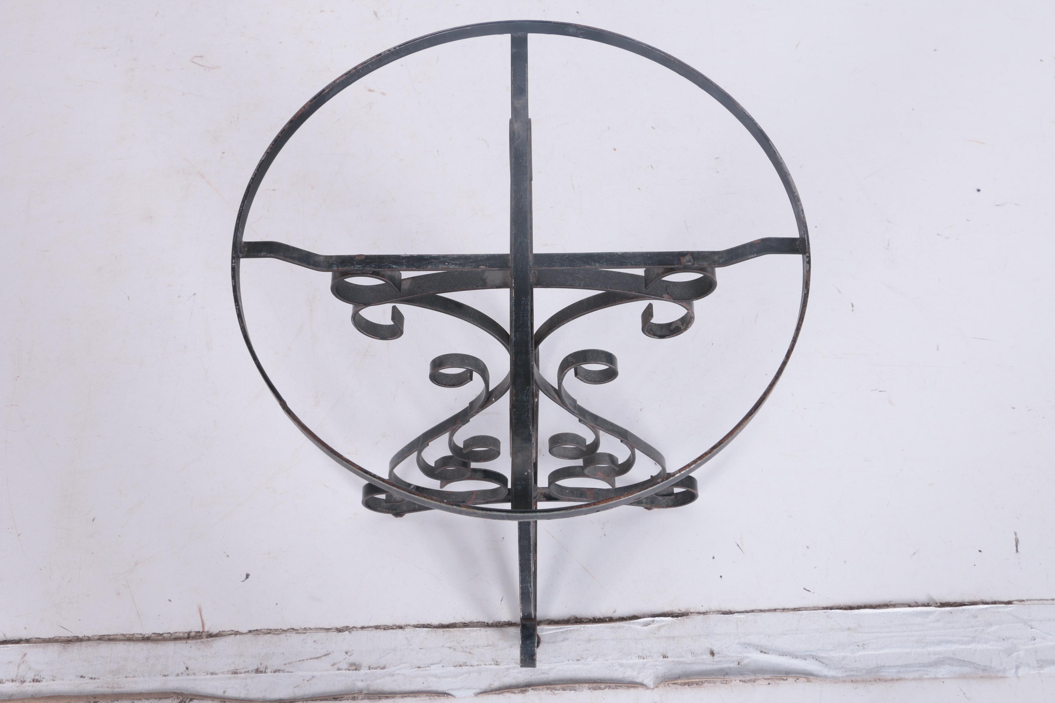 Small Metal Plant Stand