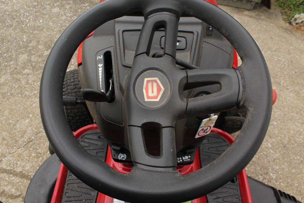 YT3000 Craftsman riding Lawn Mower and Trailer