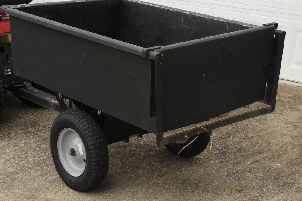 YT3000 Craftsman riding Lawn Mower and Trailer