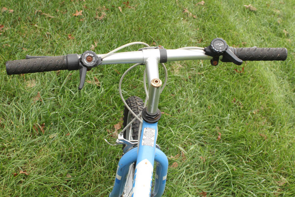 Women's Roadmaster 15-Speed Mountain Fury Bicycle