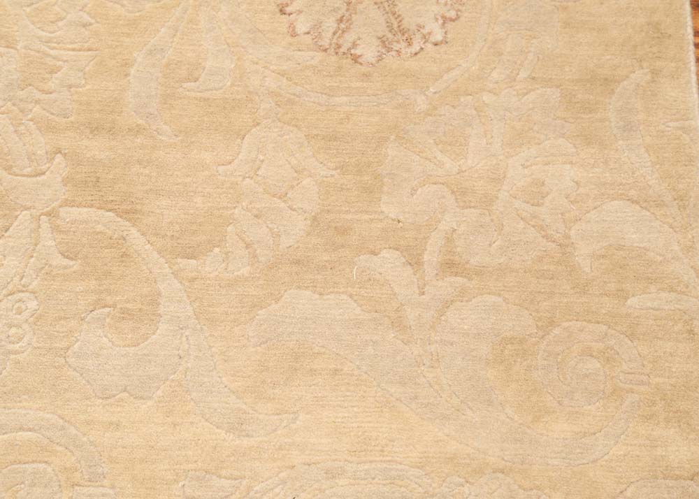 Machine Tufted and Carved Area Rug