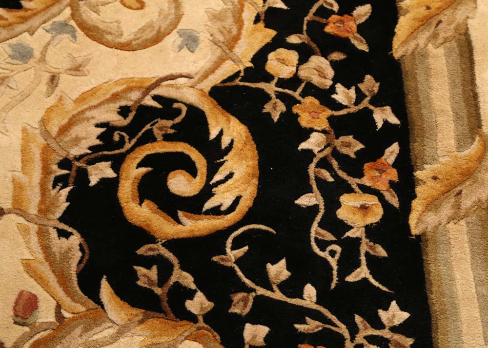 Capel "Antoinette" Machine Tufted Area Rug